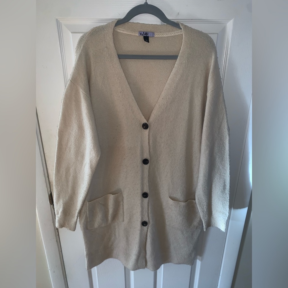Vylette size XL Tan/Creme Cardigan